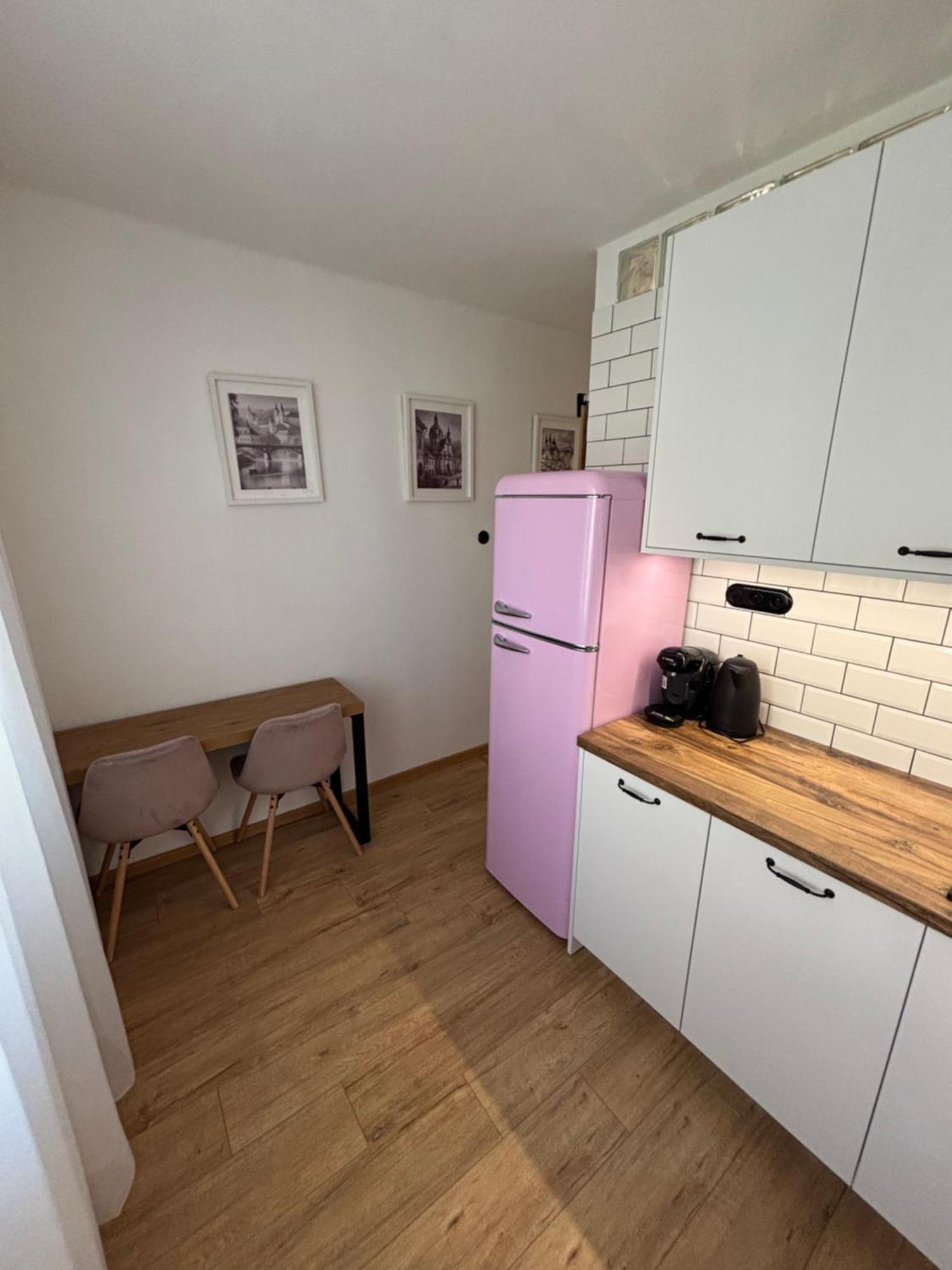 City Heart Luxury Apartment Nové Zámky Екстериор снимка
